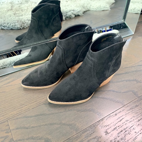 ◾️Destin Black Suede Booties - Picture 8 of 8